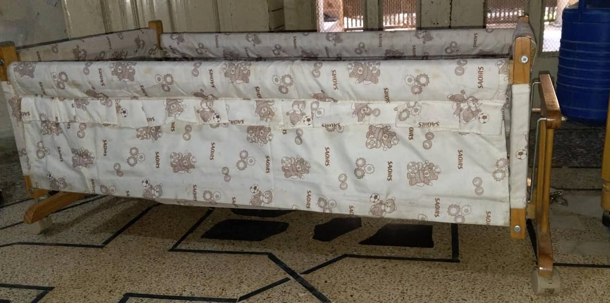Baby cot 6