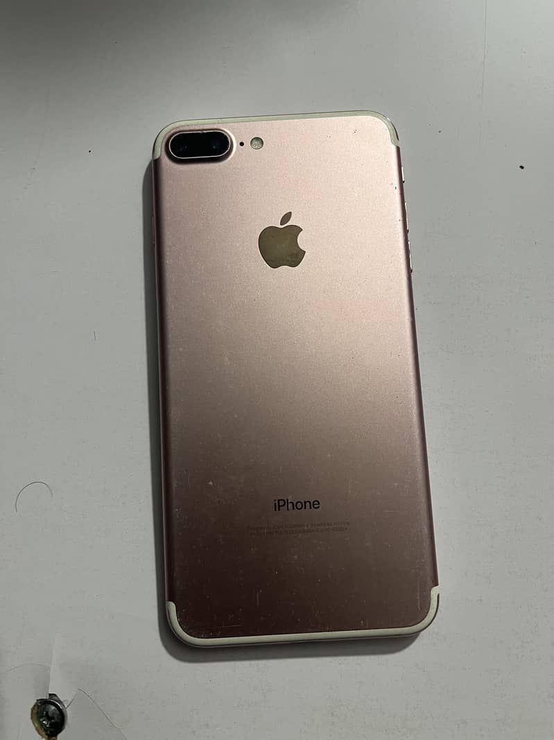 Apple iPhone 7 Plus 5