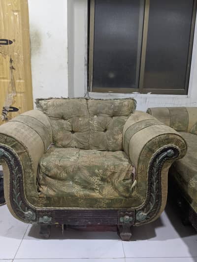 Vintage Design Sofa 5 seater sofaSet - Urgent Sale