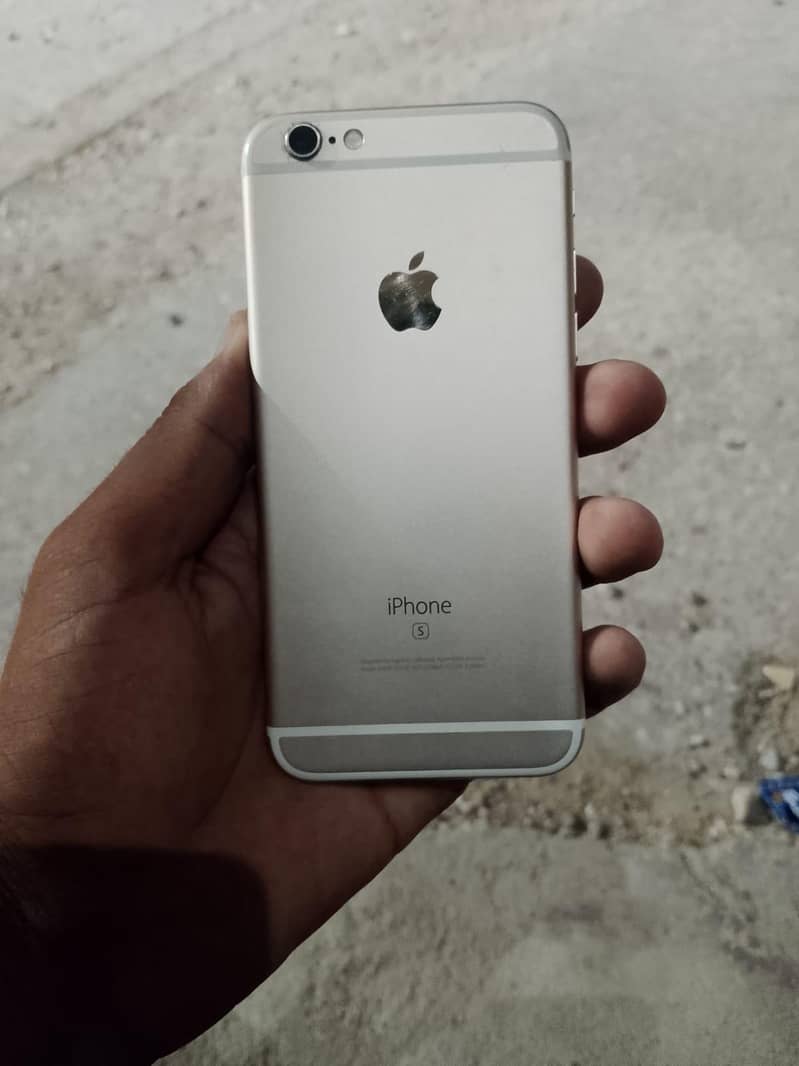 Apple iPhone 6S 3