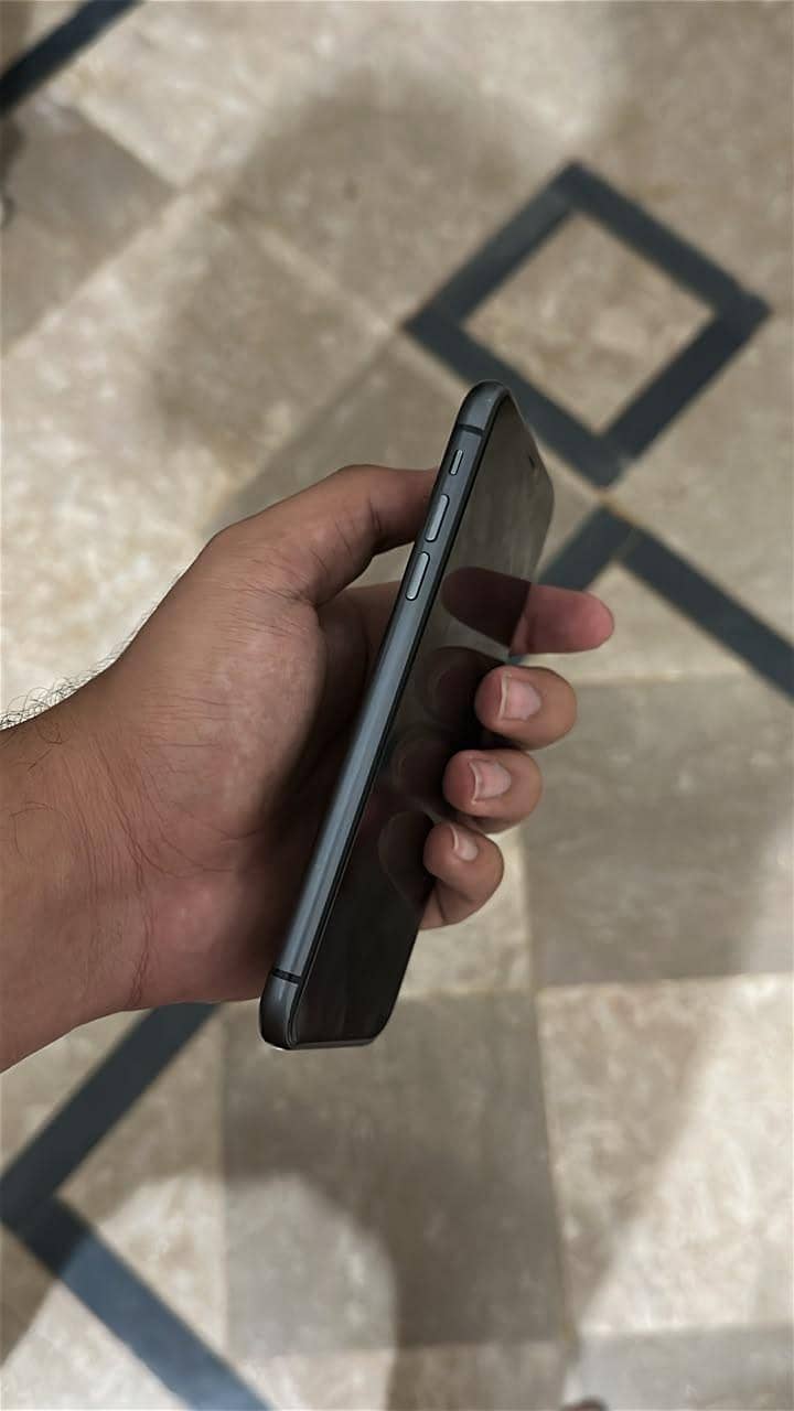 Apple iPhone 11 1