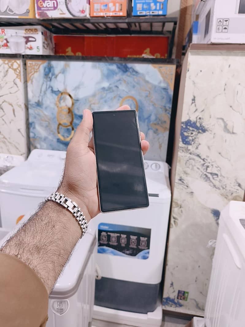 Google Pixel 7a 2
