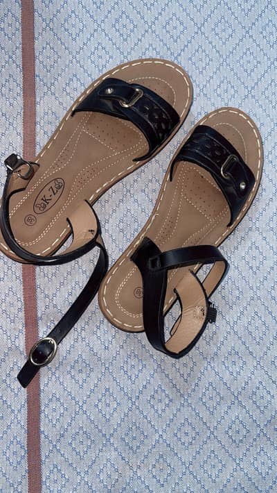 Ladies sandal