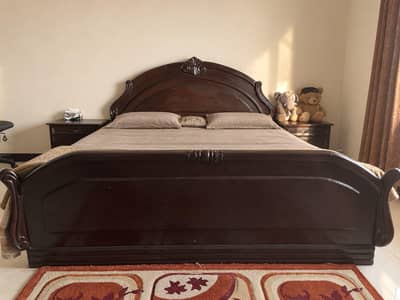 Orignal Sheesham Wood Bed with Side Table