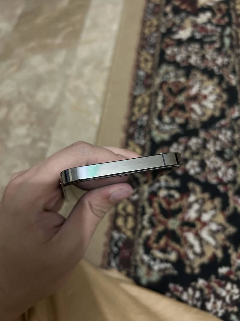 Apple iPhone 12 Pro 1