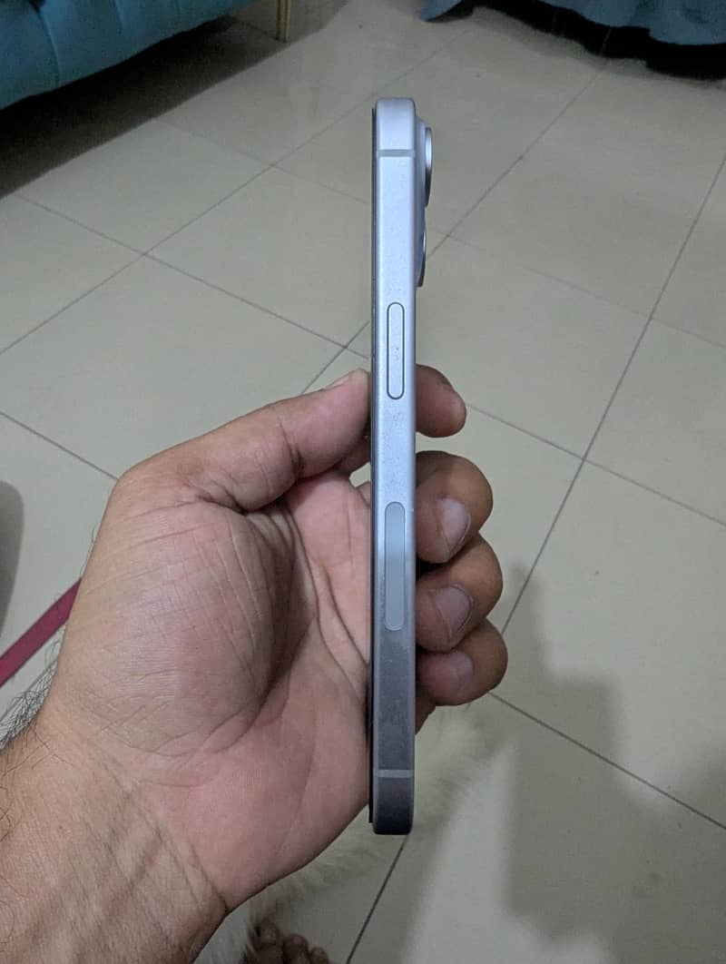 Apple iPhone 15 2