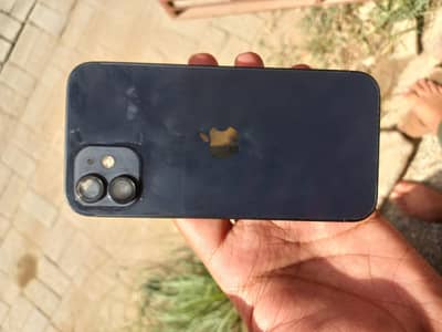 Apple iPhone 12