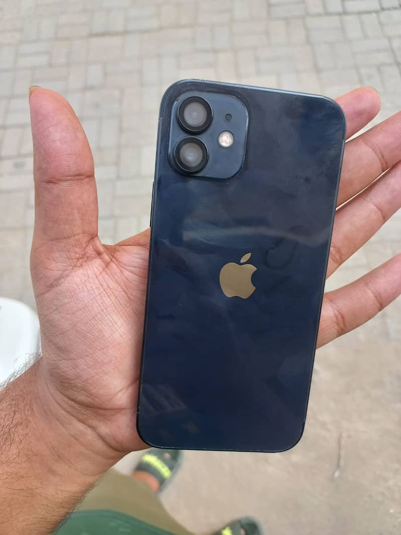 Apple iPhone 12 8