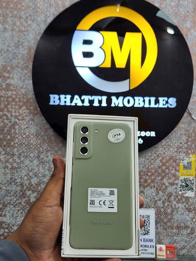 Samsung S21 FE 8/256 official PTA