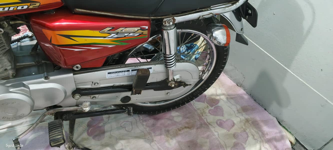 uD125 5