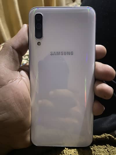 Samsung Galaxy A50