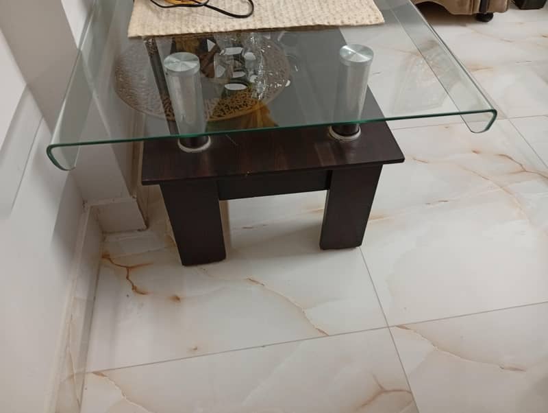 Center table 4