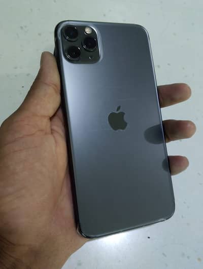 iphone 11 pro max non pta 10/10 condition