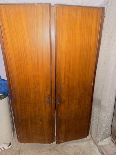 Hanging wardrobe