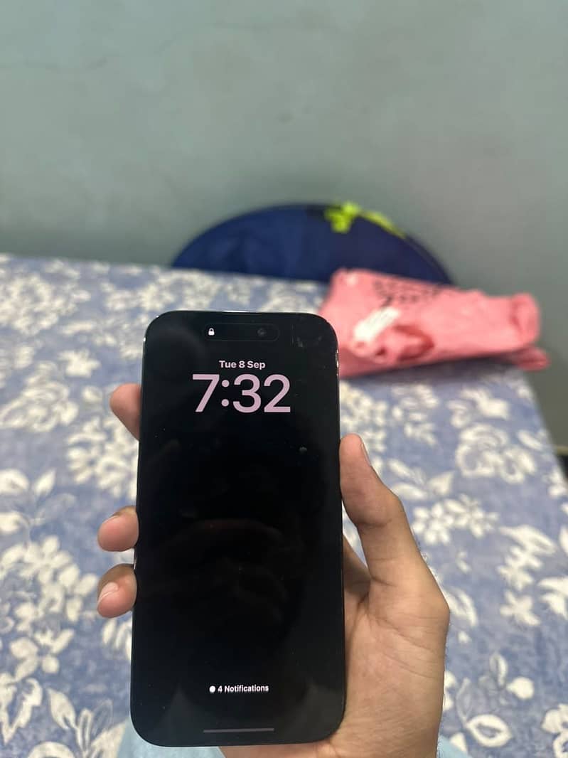Apple iPhone 14 Pro 0