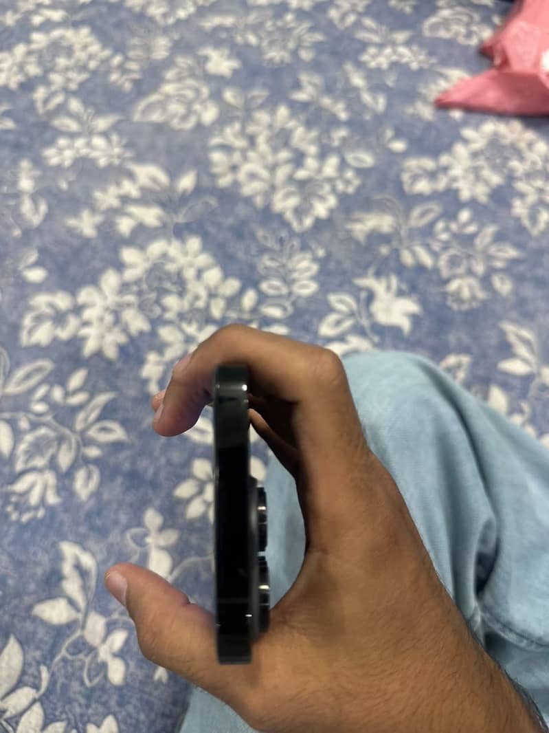Apple iPhone 14 Pro 9
