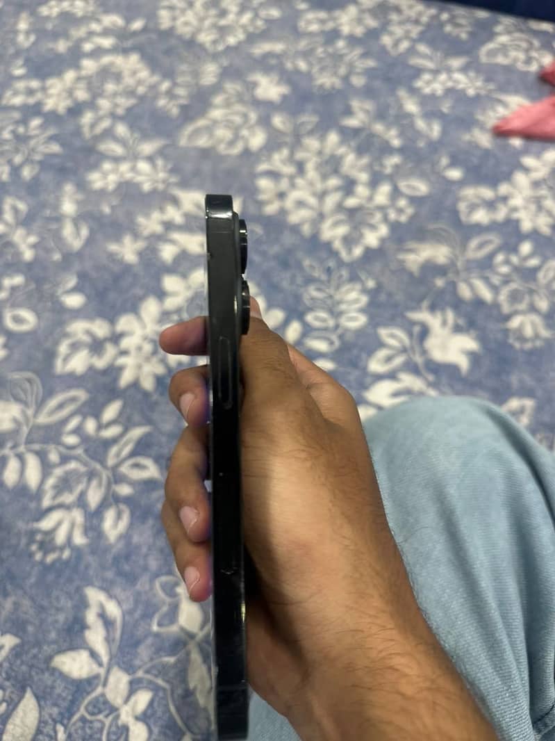 Apple iPhone 14 Pro 11