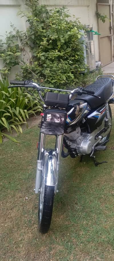 Honda CG 125 2025