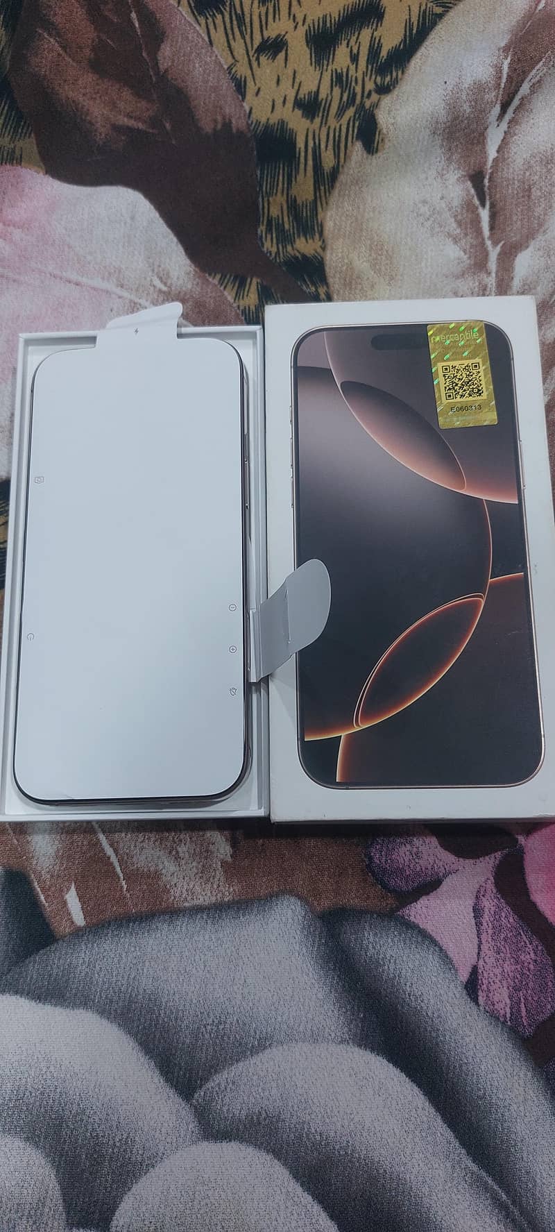 Apple iPhone 16 Pro Max 1
