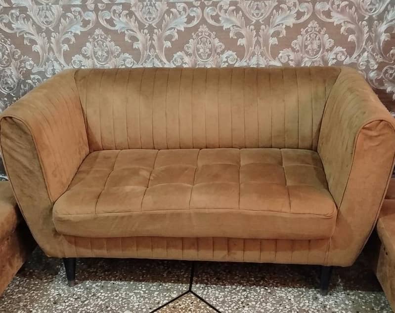 3 seater sofa 0