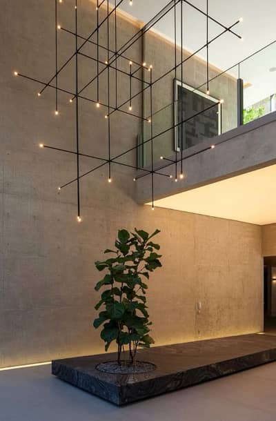 1400 Yards Office Use Brand New Type Bungalow For Rent Boasting A Large Garage With Capacity To Accommodate 15 Cars Located Near Shaheed-E-Millat For Reputable Organizations In Search Of A