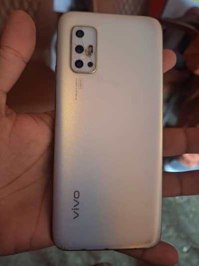 vivo v17