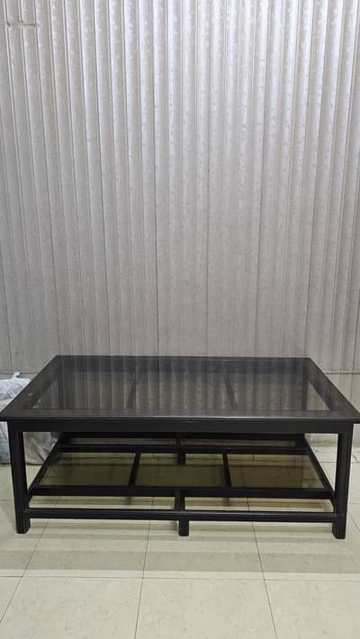Solid Wood and glass center table / coffee table - Excellent condition