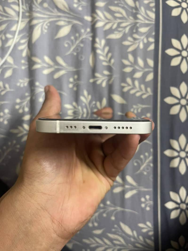 iPhone 12 2