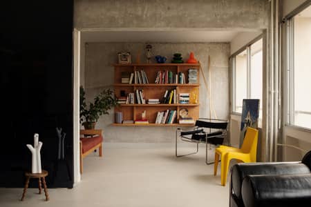1000 Sqyds Commercial Use Bungalow For Rent Having 12000 Sqft Of Carpeted Space Located Near Shahrah-e-Faisal, Karsaz And Shaheed-e-Millat Road Suitable For Salons, Warehouses Or Any Other Kind Of Business | Office For Rent