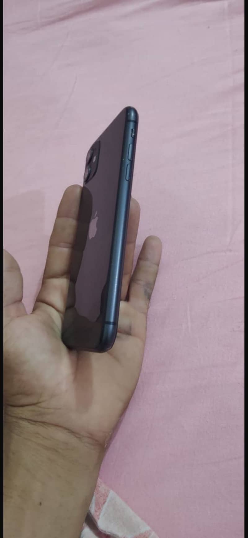 Apple iPhone 11 3