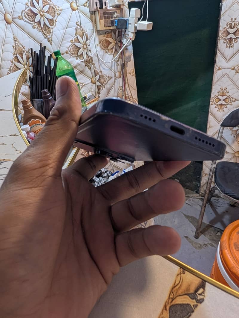 Apple iPhone XR 1