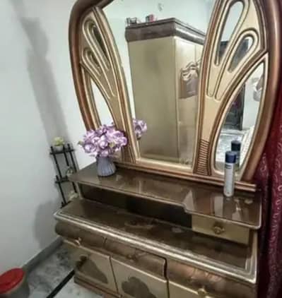 dressing nd do side tables
