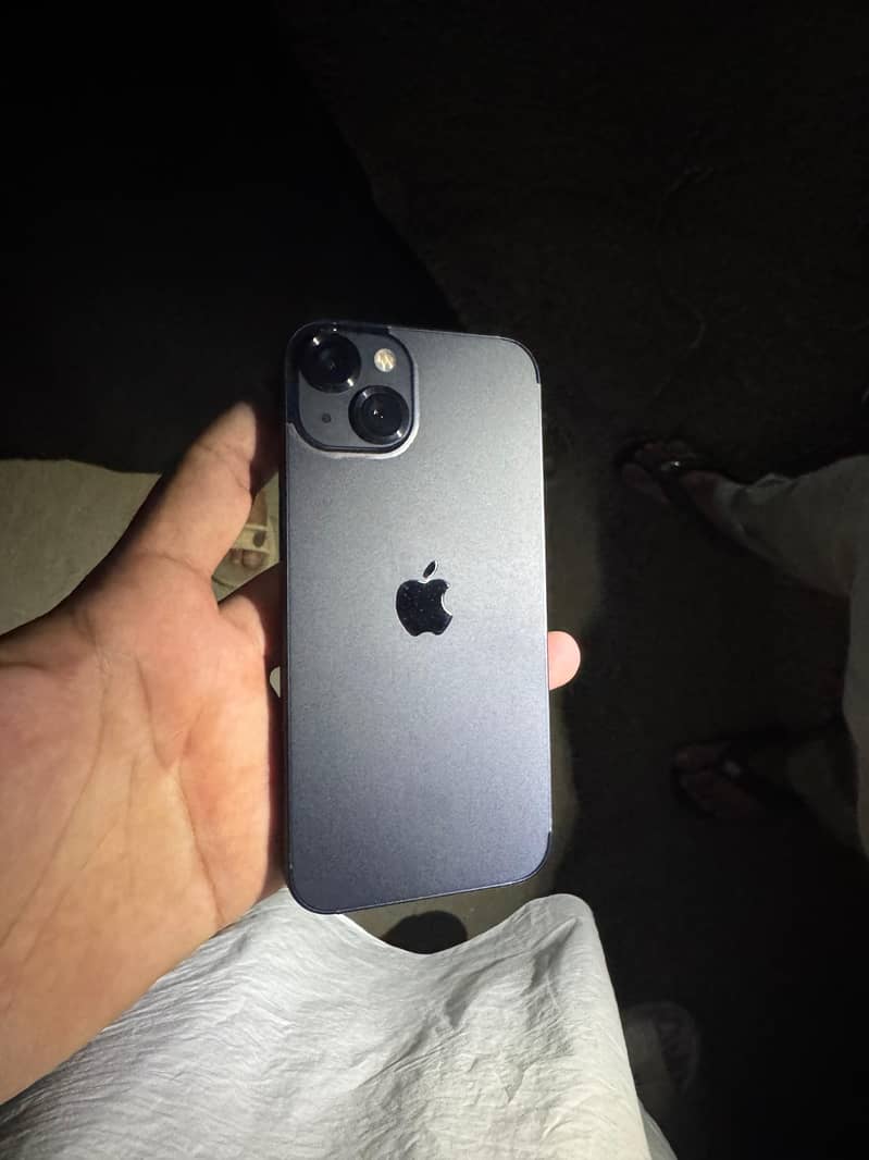 Apple iPhone 13 1
