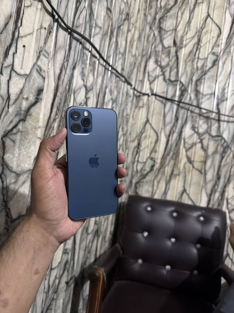Apple iPhone 12 Pro 0