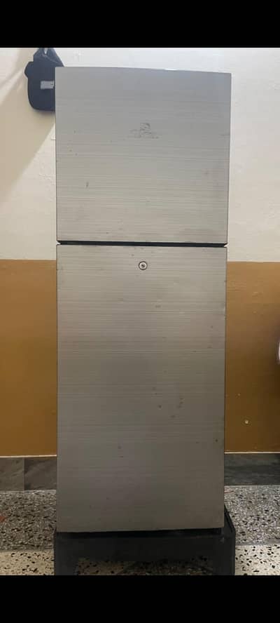 Dawlance Refrigerator P148WS-chrome pro-1 year used-Excellent conditio