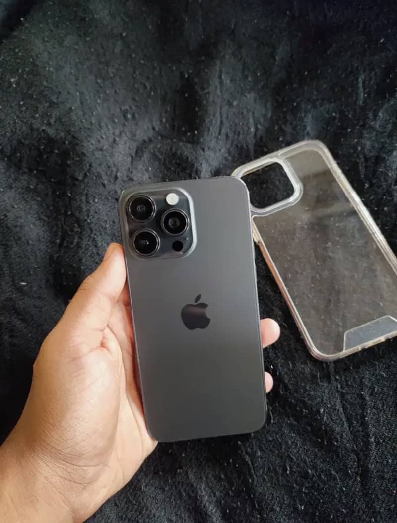 IPhone 15 pro max 0