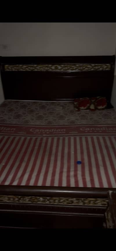 WOODEN BED SET