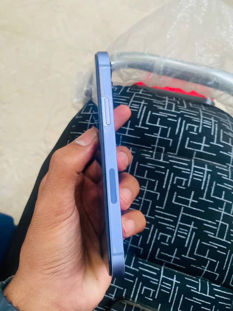 Apple iPhone 12 1
