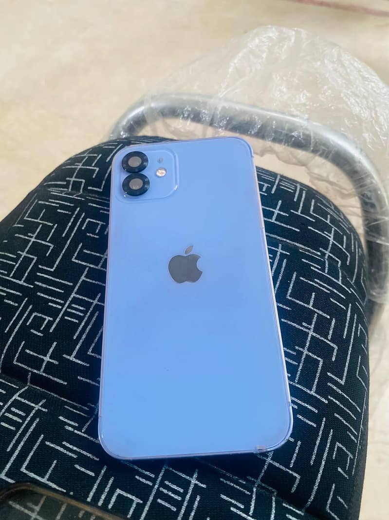 Apple iPhone 12 5