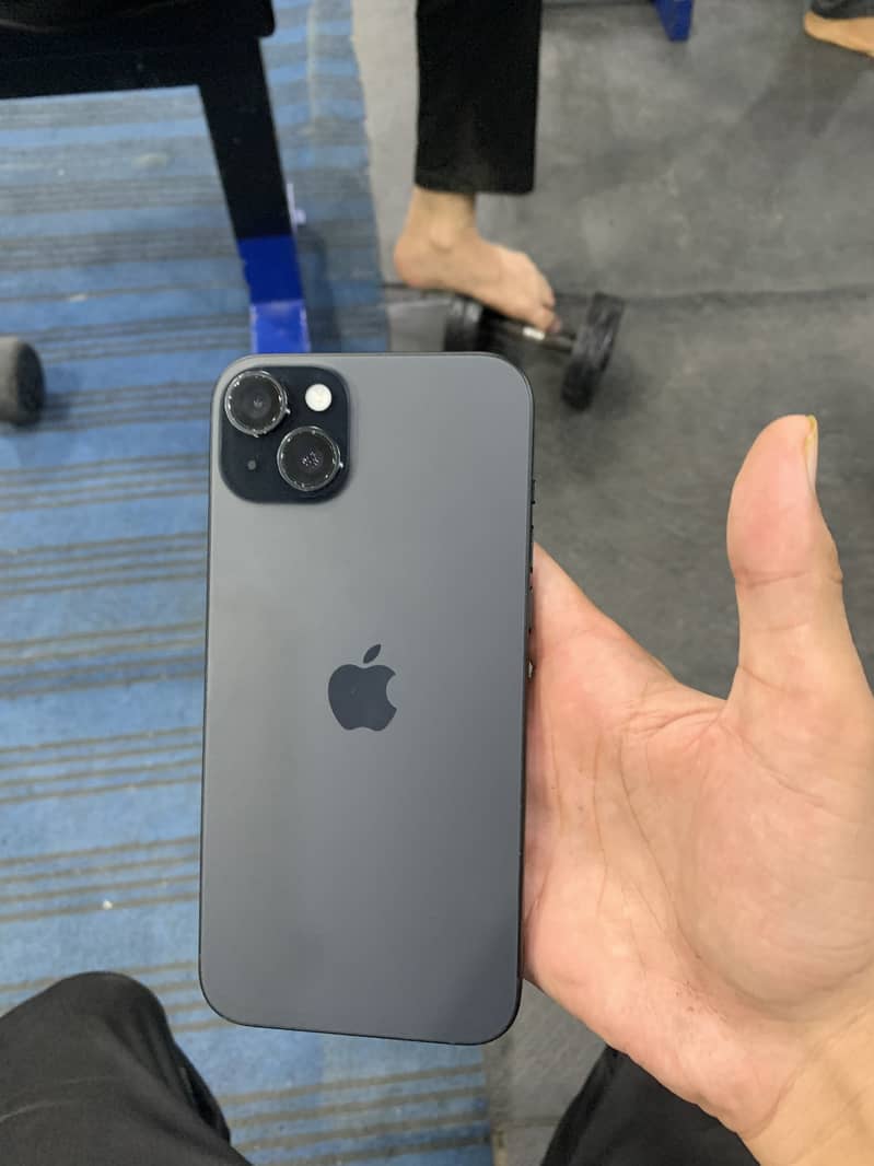 Apple iPhone 15 plus 3