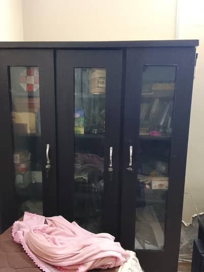 3 doors divider