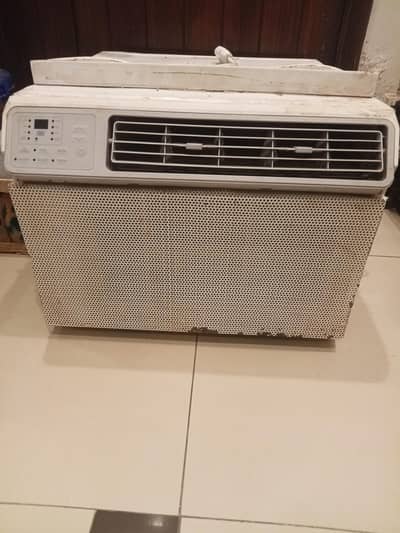 TCL Inverter Window AC 1 Ton 7/10 condition r32 gas very low bill