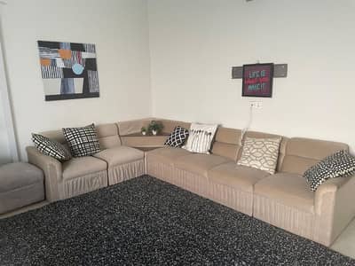 PORTION RENT FIRST FLOOR 4 BED DD WESTOPEN LINE WATER SEPARATE PARKING