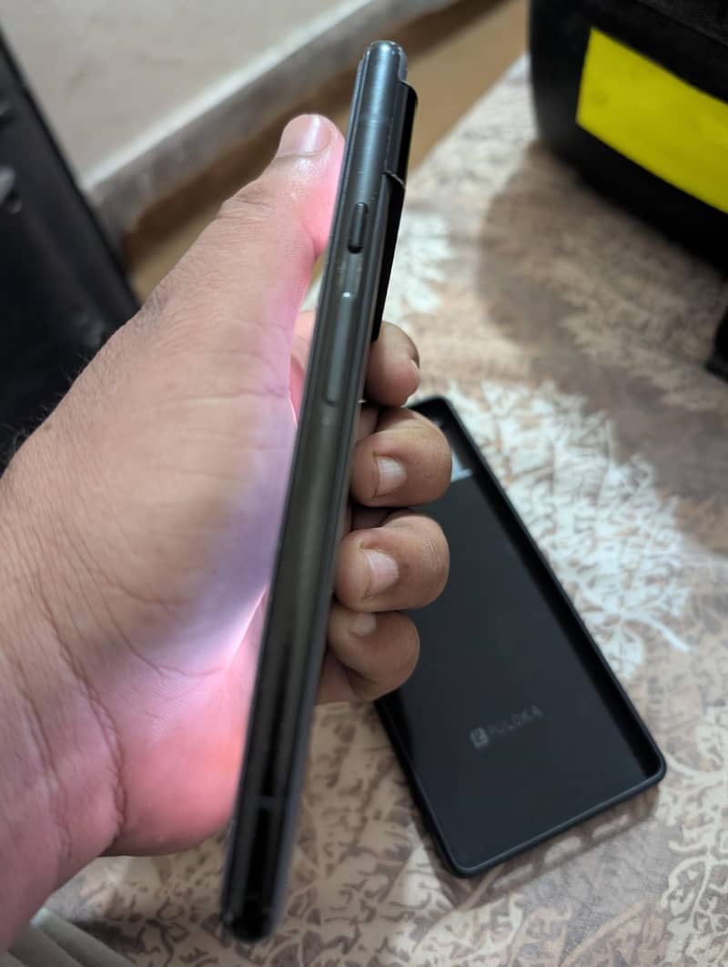 Google Pixel 6 4