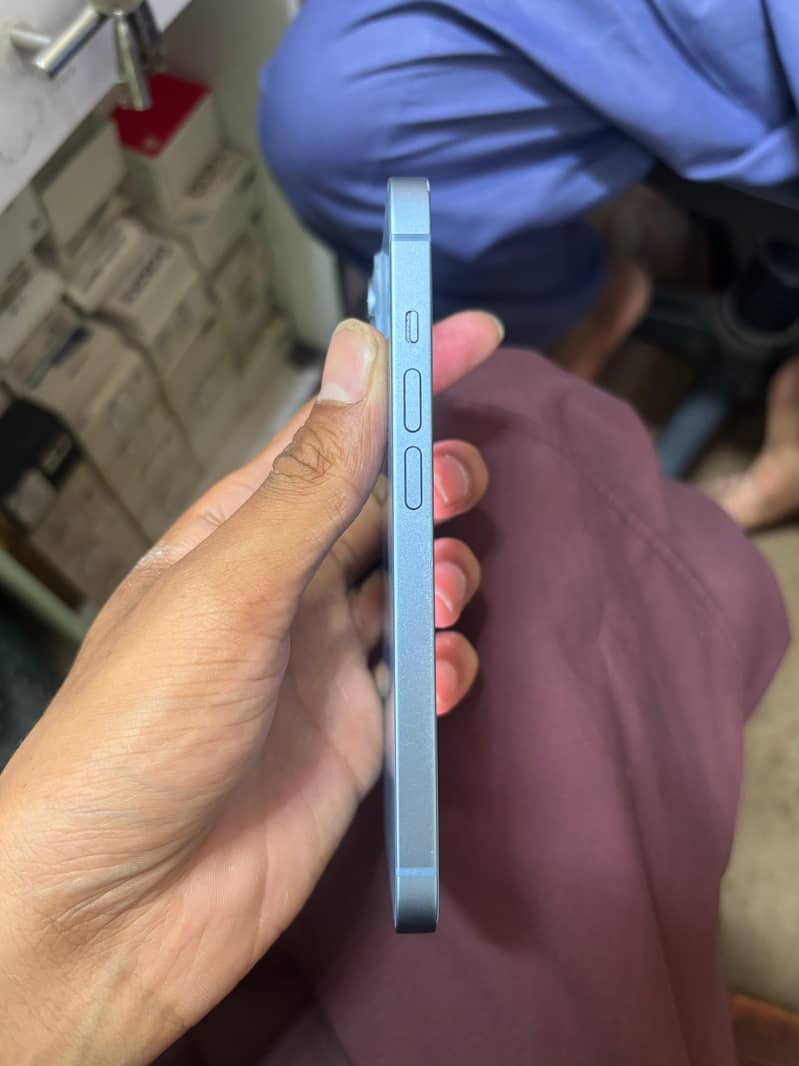 Apple iPhone 14 2