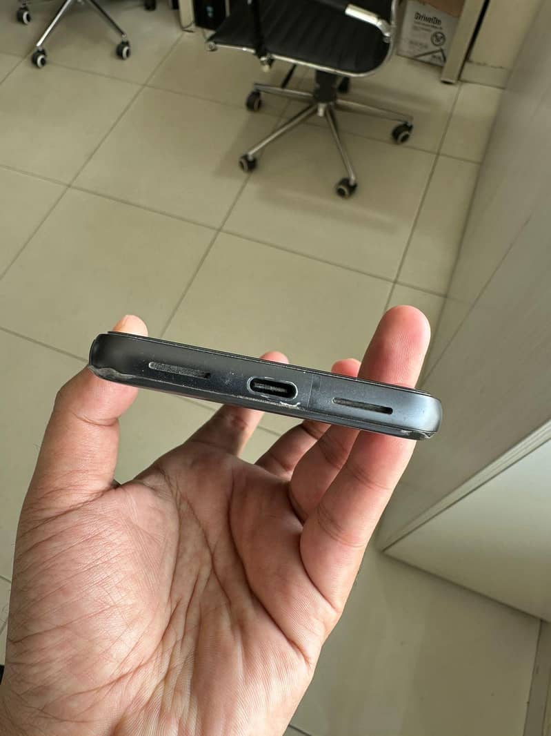 Google Pixel 8 6