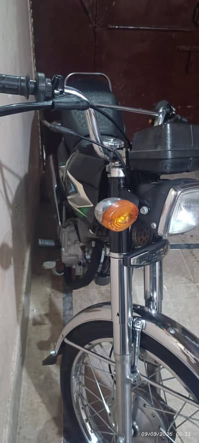 HONDA CG 125 2023 KARACHI NUMBER EXCELLENT CONDITION