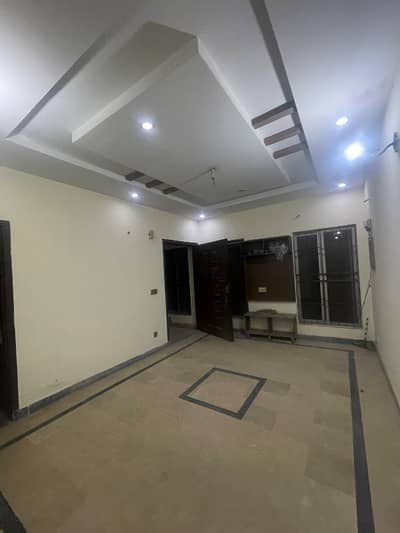 4 Marla Beautiful Double Apartment Available For Rent Bchlours