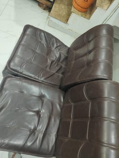 Sofa best condition 10 by 8