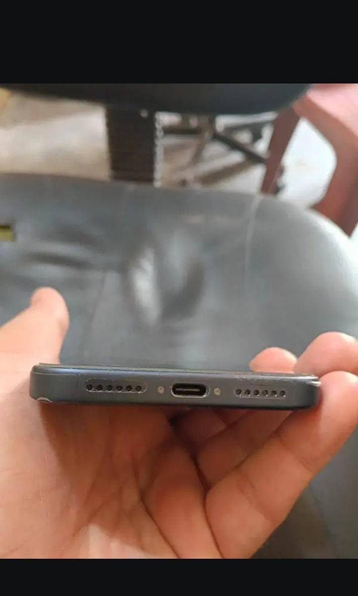 IPhone 17 Pro Max 4